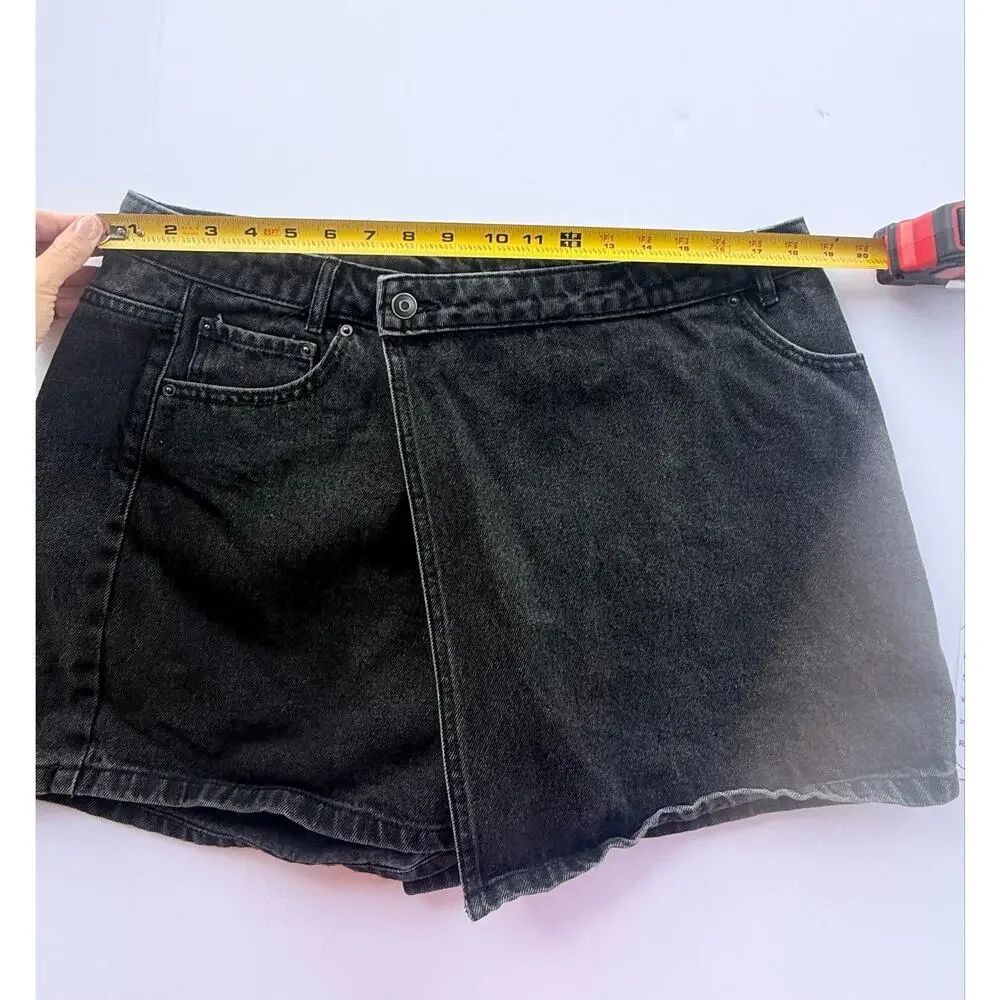 Black denim skort size 14 Future Collective